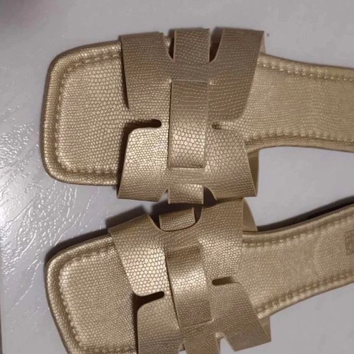 Gorglitter slip on gold sandals like new, size 41-42