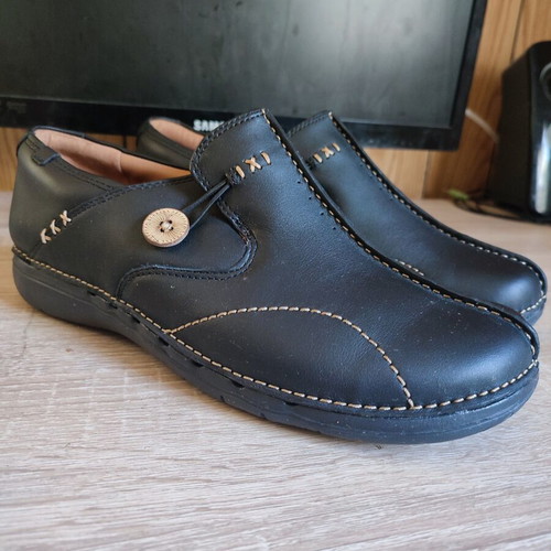 Clarks Un Loop black leather anatomical shoes, new, size 42