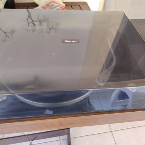 Sansui SR-212 turntable used with Shure cartridge and needle