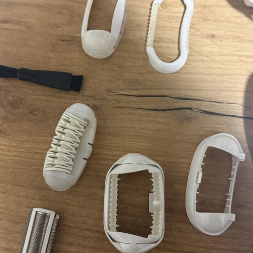 Philips hair removal device
