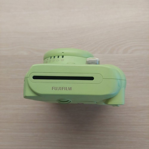 Instax Mini 9 Fujifilm instant camera lime green like new