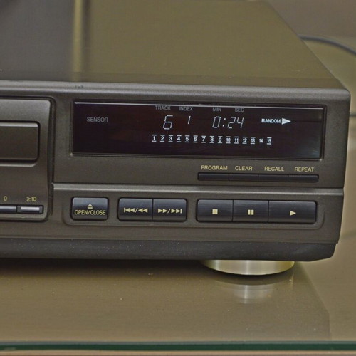 Technics SL-PG580A CD player with analog RCA output