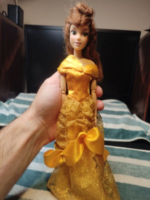 Κούκλα Belle από Disney Η Πεντάμορφη και το Τέρας, σαν καινούργιο, χωρίς γάντια και γοβάκια