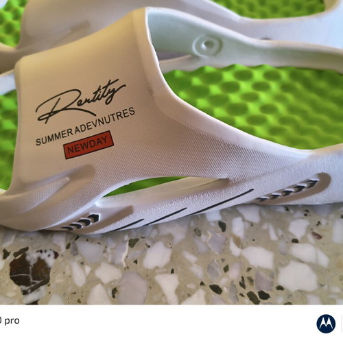 Slippers with foam sole, like new, white and green, sizes 46-47