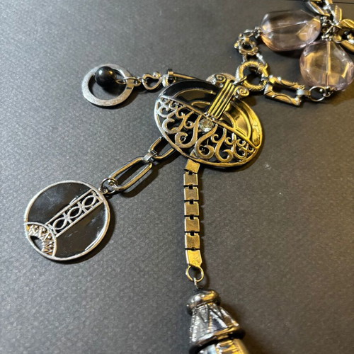 Metal necklace new, vintage style, gun metal color