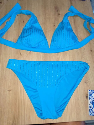 Calzedonia μαγιώ σετ τιρκουάζ με πέτρες, μέγεθος M, αχρησιμοποίητο