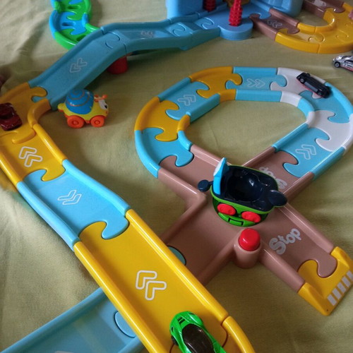 Imaginarium baby track and garage assembly set like new