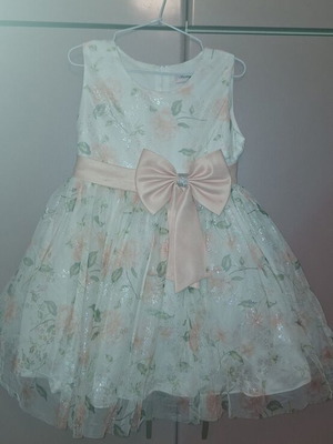 Pretty Baby dress for special occasion with tulle, like new, size 6 years