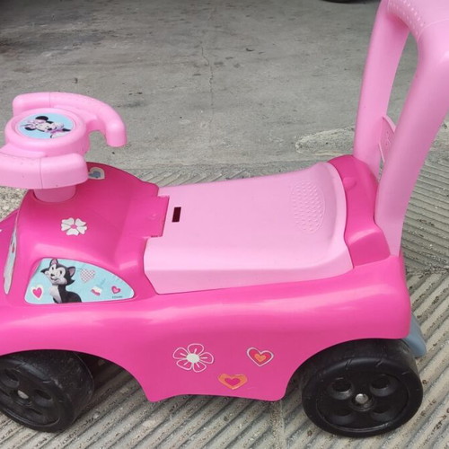 Minnie Mouse walker-car like new