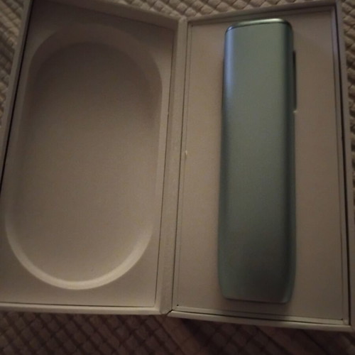 Iqos Iluma 1 device