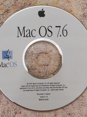 Mac OS 7.6 OS CD used