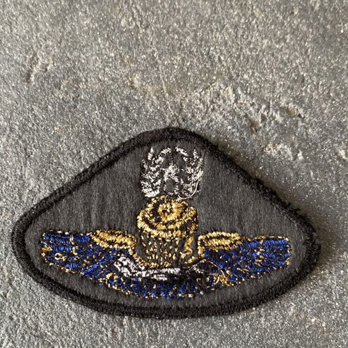 Military insignia like new