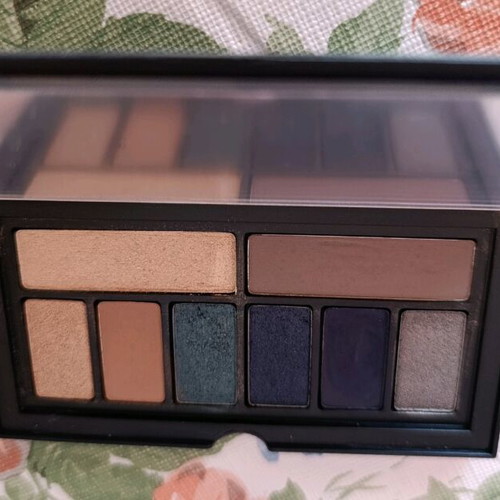 Smashbox Cover Shot Denim Eyeshadow Palette used