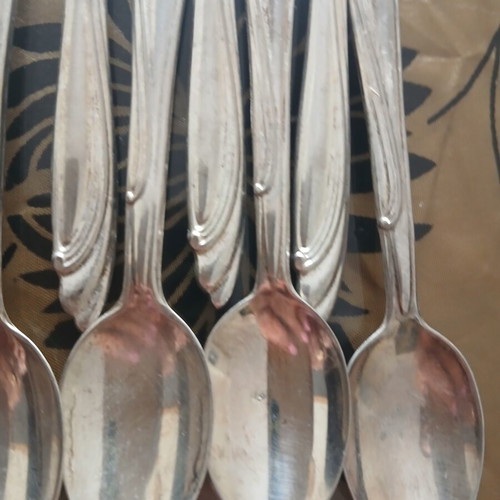 Silver plated 800 teaspoons set of 12 like new