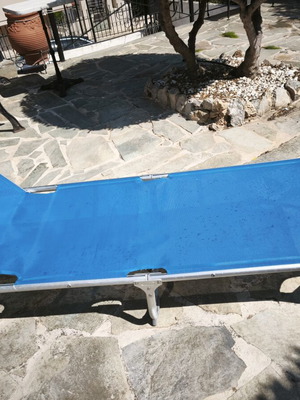 Escape beach sunbed like new with cushion