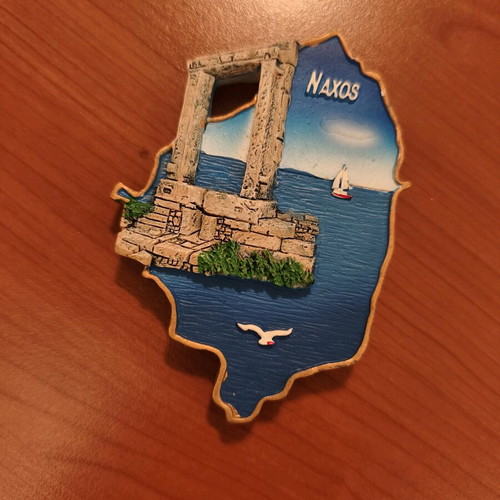 Souvenir magnets like new