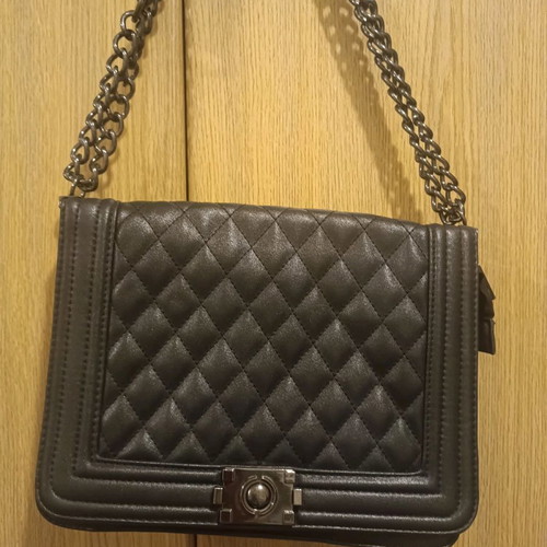 Shoulder bag in excellent condition