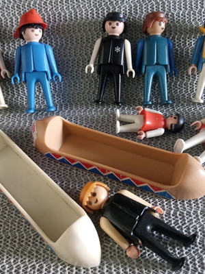 Playmobil Geobra 1974 μεταχειρισμένα, φιγούρες και ινδιάνικες βάρκες