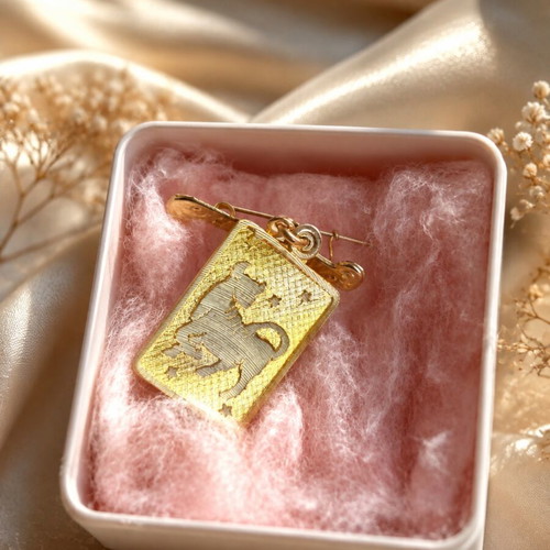 Vintage 14K gold zodiac brooch, 5 grams