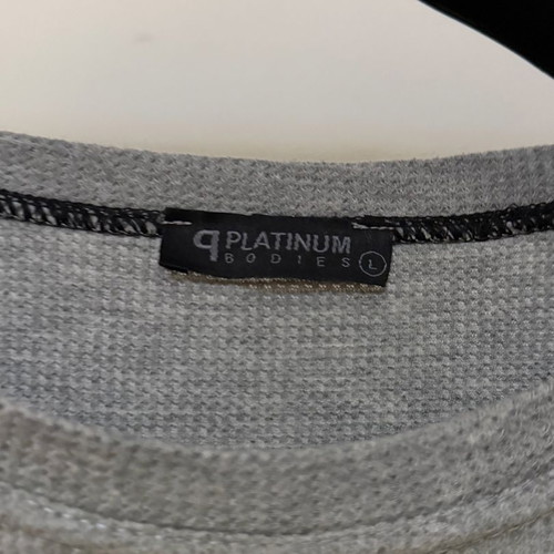 Platinum Bodies Grey T-shirt with Bulldog Logo used, size L