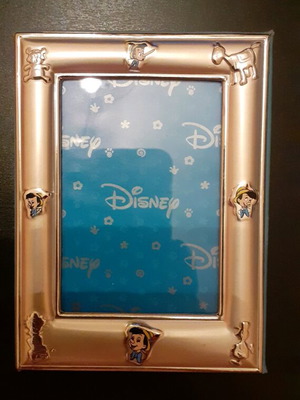 Disney silver photo frame like new with certificate 9x12 cm
