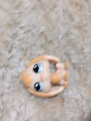 Littlest Pet Shop Authentic 2466 Lop Ear Rabbit yellow tan, like new