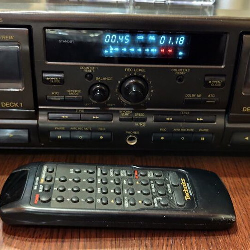 Technics RS TR 575 double cassette deck like new with remote