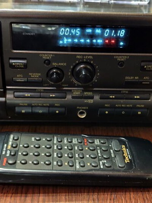 Technics RS TR 575 двойно касетофон като нов с дистанционно