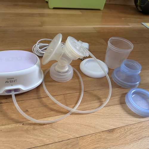 Philips Avent breast pump used with spare parts and box