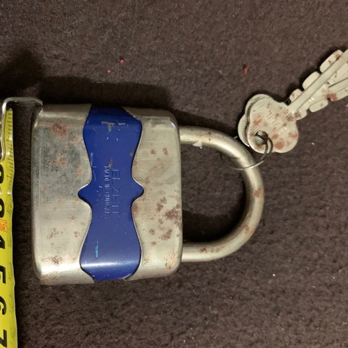 Padlocks used, set of 2, blue and black