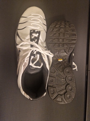 Nike tn size 46 like new
