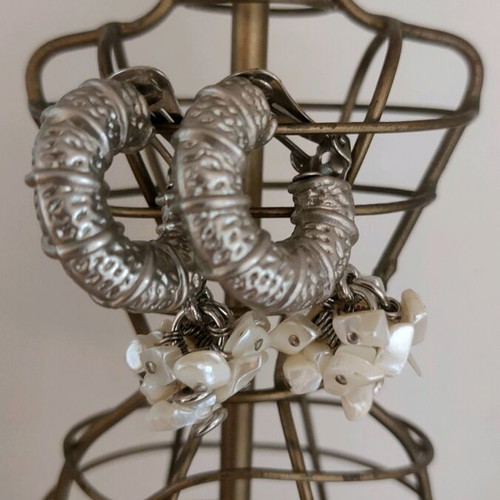 Vintage Faux Bijoux Clip Earrings used, white and silver