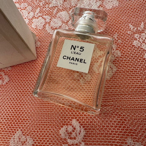 Chanel No 5 L'Eau Eau de Toilette 50ml used with box