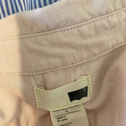 Levi’s pink shirt size M like new