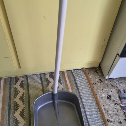 Large dustpan with handle new