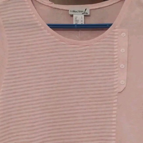 Pink blouse with soft color and beautiful design, like new, size L