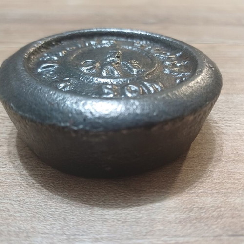 Weight used, vintage cast iron half oka by William Cross & Son