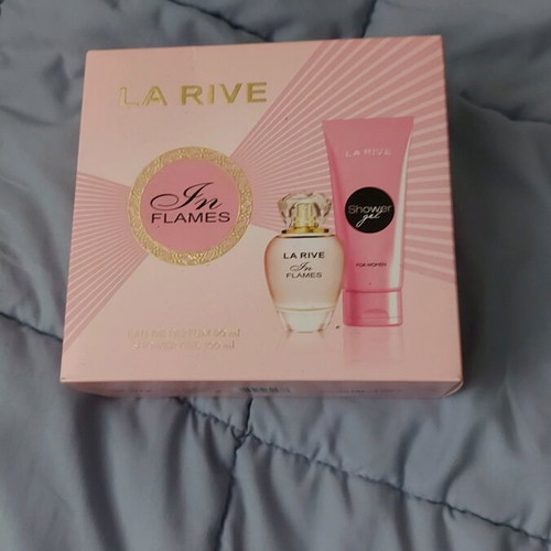 La Rive gift set new, 90 ml perfume, authentic