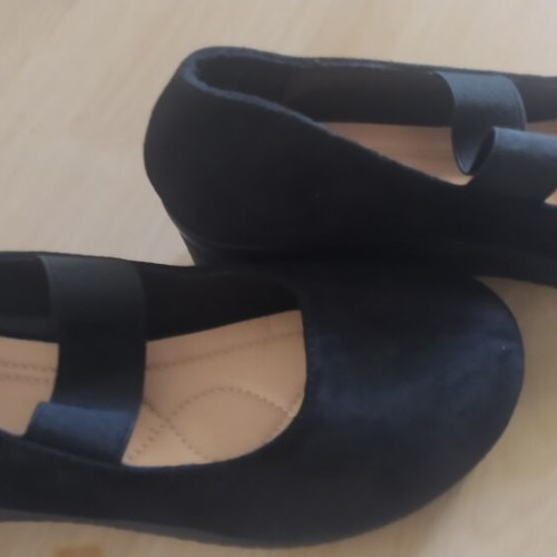 Black platform shoes with elastic strap, size 38, 3cm heel