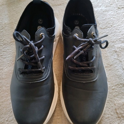 Cockers shoes like new, size 42
