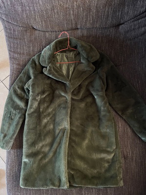 Women's faux fur coat like new, dark green, size L