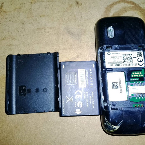 Vodafone mobile phone used without charger
