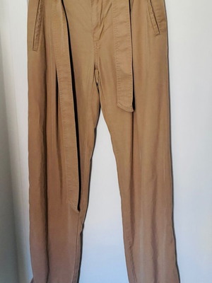 Lauren Ralph Lauren pants with belt and pleats, size 2 US / Small, camel