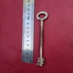 Safe deposit box key