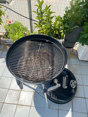 Barbecue grill like new
