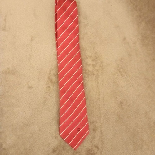 Tie like new, excellent condition