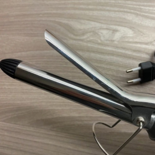 Ceramic curling iron new condition