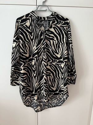 Shirt onesize like new