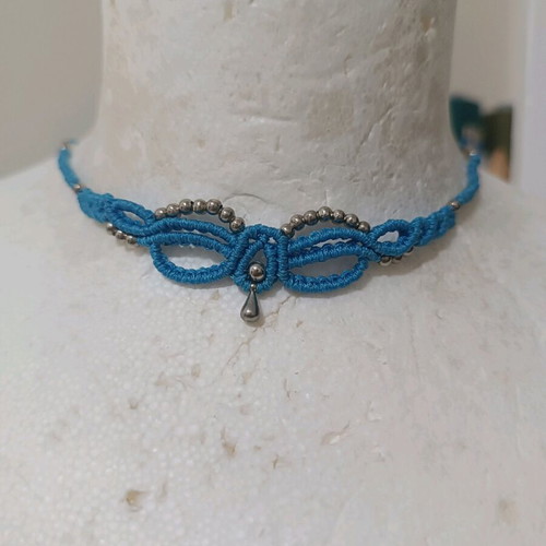 Macrame choker necklace new, blue handmade