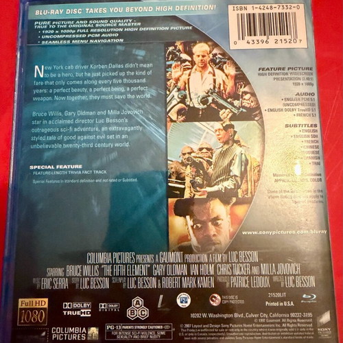 Fifth Elment Blu-ray like new with English subtitles